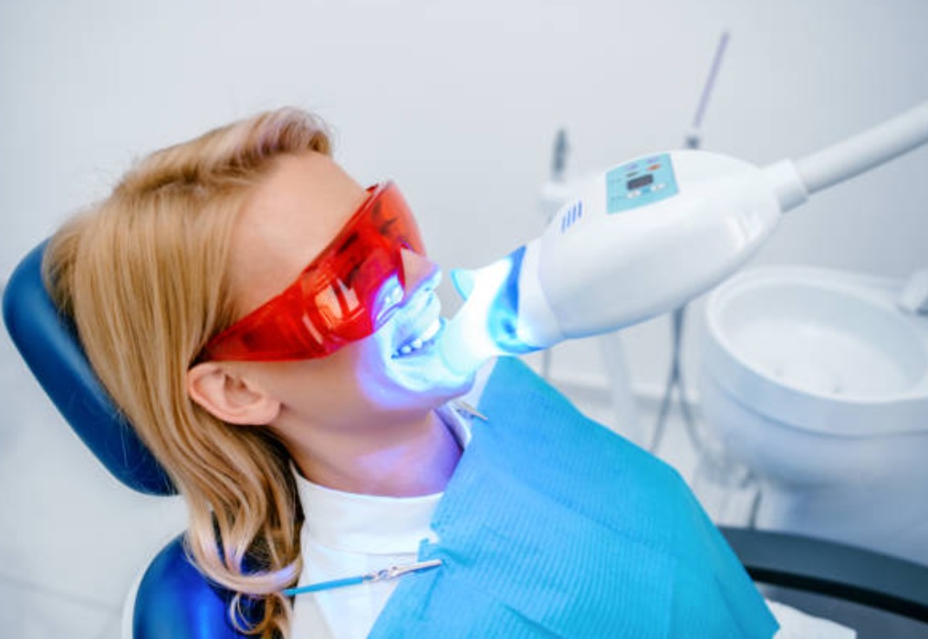 Does teeth whitening boost confidence?